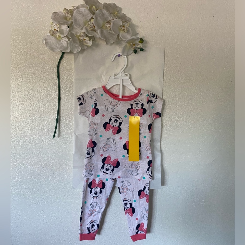 Minnie Mouse matching set